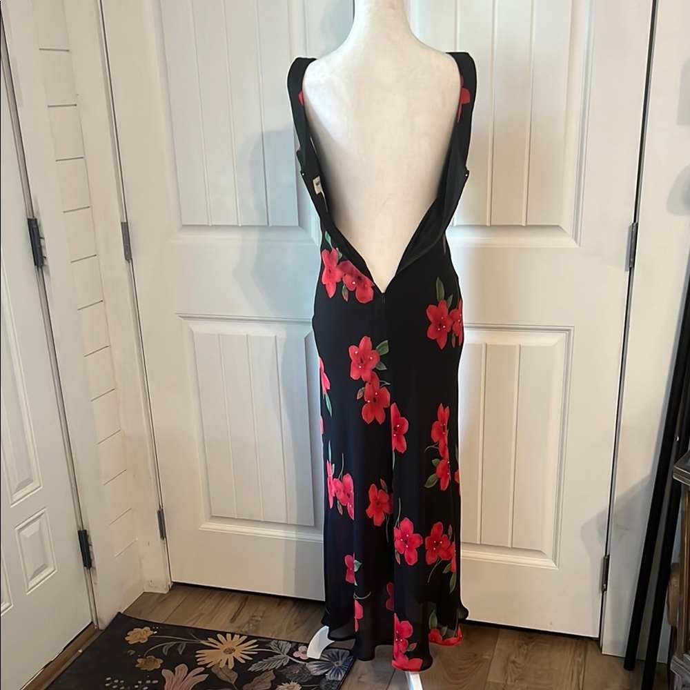BETSY & ADAM Women's Red/Black Floral w/rhinestones sleeveless SZ 6 Maxi Dress - Picture 9 of 13
